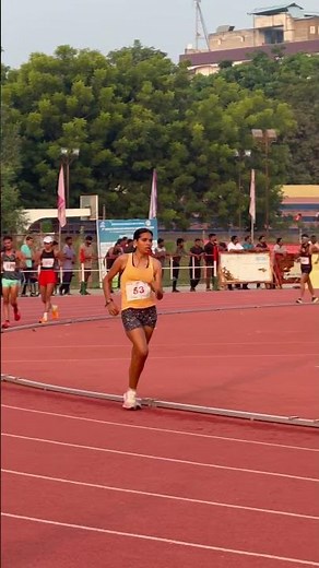 Track pr gira hua pasina dekho 😰