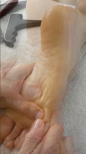 Try This Easy Foot Massage Before Sleep👍