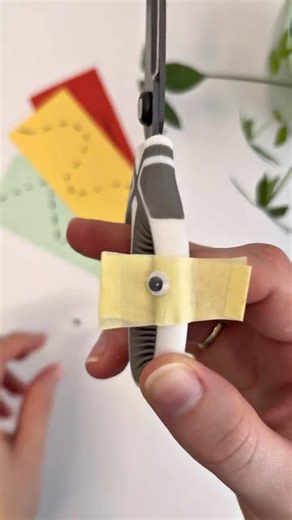 Does Your Kid Struggle with Cutting? | Easy DIY Scissor Helper | Preschool Learning | Kindergarten