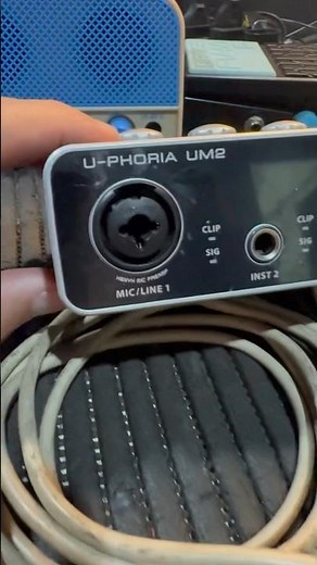 Behringer UM2 U-Phoria audio interface sound card