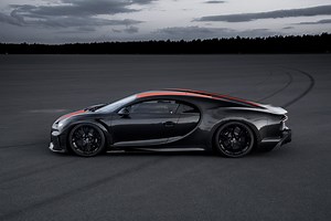 The Bugatti Chiron supercar broke the 300 mph barrier and set a new speed record
