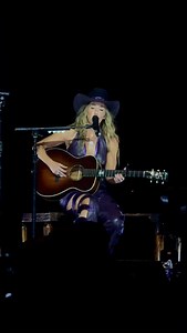 Whiskey colored crayon 🥃 🖍️ #charlie1horse #C1HXLW #lookforthefirebrand #laineywilson #whirlwindtour #whirlwindworldtour | Charlie 1 Horse Hat Company