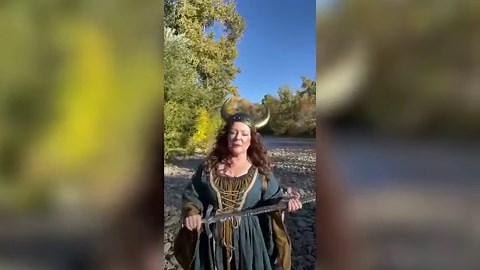 Melissa McCarthy's ultra-private teenage daughters to step into the spotlight