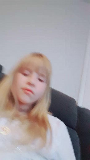 Hola ✌️ (@camel._.toes)’s videos with to the salon - inactive