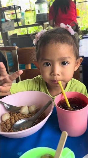 ถ่ายรูปก่อนนนนจ้าาาา🥰🥰 #funny #cutebaby #voiceeffects #baby #cute