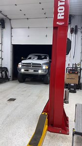 86K views · 2.5K reactions | The Key to a long lasting engine! Dont forget you can get a FREE Shell Rotella pump and dolly combo, back by mail when you buy two (2) Shell Rotella® T6 Full Synthetic or Shell Rotella® T4 | Mark Tech | Facebook