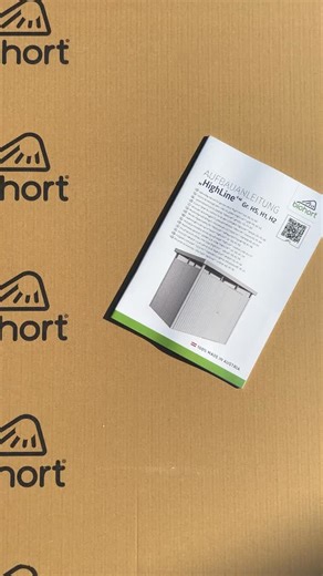 Biohort GmbH on Instagram: "Biohort Gerätehäuser punkten mit hochwertiger Verarbeitung und langer Lebensdauer. Auch optisch setzen sie Akzente – beim Modell HighLine vor allem durch das umlaufende Acrylglas-Lichtband. 🤎 #biohort #storage #outdoor #gartenhaus #garten"