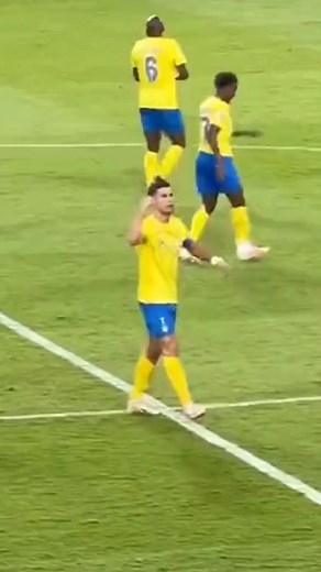 48K views · 2.5K reactions | Calma calma que aquí está cristiano Ronaldo 朗 #cr7 #futbol | Ramón da futbol | Facebook