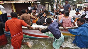 Kerala SOS: Keralites back to nesting lives as water levels recede