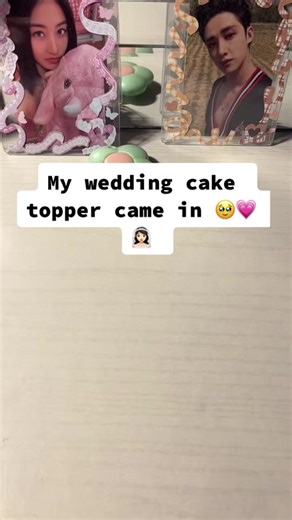 Adorable Hello Kitty Wedding Cake Topper