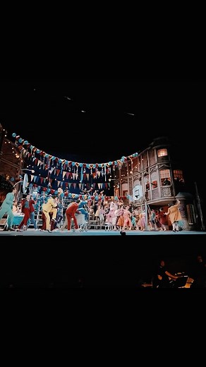 Teatro Colón on Instagram: ""LA ÓPERA Y LA COMEDIA DEL ARTE" EN LA TIENDA DEL TEATRO  Ya podés encontrar el libro "La ópera y la comedia del arte", de María Concepción Perre, en la tienda del Teatro Colón. La directora escénica explora la relación entre la ópera y el teatro de máscaras cómico, crítico e itinerante, que surgió en las plazas de Venecia. Conseguilo en la tienda (Tucumán 1171), de lunes a sábados de 10 a 20 horas, y domingos de 10 a 18 horas."