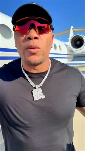 104K views · 962 reactions | We've arrived McHenry Music Festival myself and the IMG All-Stars are on the way. Get ready for a #Legendary night! #partytime #festival #illinois #chicago #landing #mchenrymusic | Flo Rida | Facebook