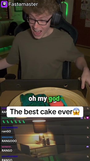 best 20th birthday gift a boy could ask for #streamer #twitchclips #rango #cake #peak