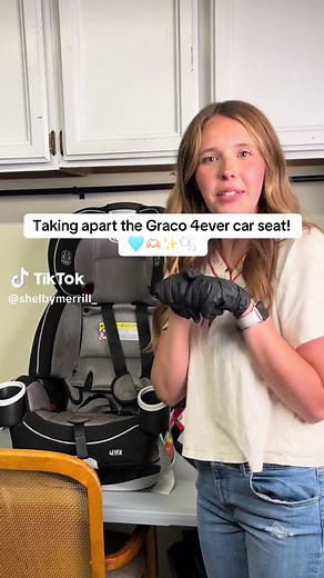 @graco baby car seats are my absolute favorite to clean, they are so easy to put back together! I will post the reassembly video later today! 🩵🫶🏻🫧✨ #carseatcleaning #fyp #carseat #scrubclub #sahm #gracocarseat