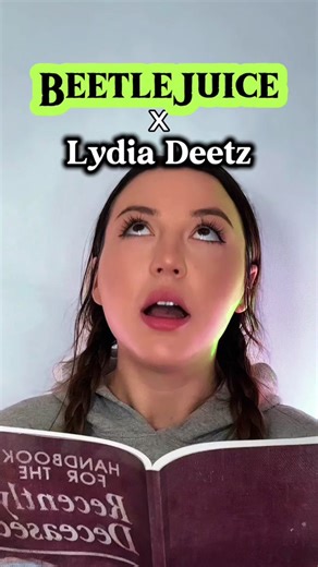 Beetlejuice Meets Lydia Deetz The Makeup Look Everyone’s Obsessed With