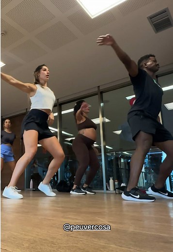 Dança e Coreografia: Aprenda Passos Incríveis!