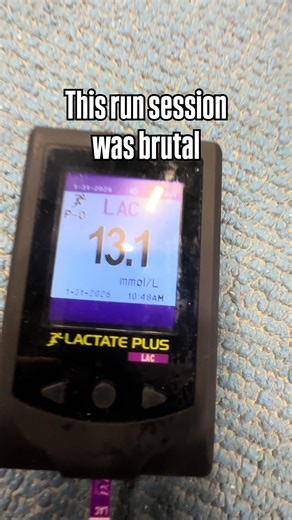 Im still recovering from this one 5 hours later. With a 3000m race in 3 weeks the target of the day was to run fast, and put up a big lactate number. I think I ticked at least one of those off. Session to save, if you enjoy suffering: 2k at threshold (90s rest) 3:10/km 8x400 at 3k pace (alternating between 30s and 60s rest) 68s | 2:50/km 7x400 faster (idk what the rest even was at this point, my head was gone, maybe 60-70s average) 66s | 2:45/km What a way to spend Saturday 🙌 #runningtraining #