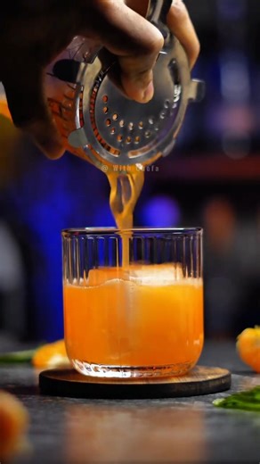 easy aperol cocktail idea 🔥😱 #cocktail #drink #drinkrecipes #shorts