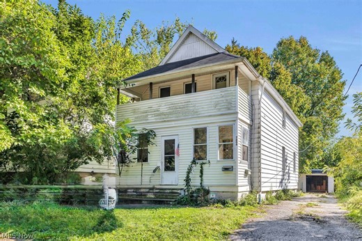 7606 Vineyard Ave, Garfield Heights, OH 44105 - MLS 5201649 - Coldwell Banker