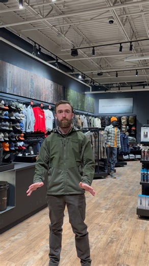 Built with WINDSTOPPER® by GORE-TEX LABS and a durable water repellent finish that sheds light rain and snow, the Jetstream Jacket delivers windproof protection, breathability, and quiet performance for all-day comfort in changing conditions. Shop the Jetstream Jacket at SITKA Columbus | SITKA Gear