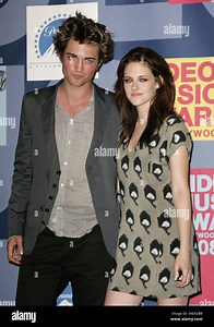 Sep 07, 2008 - Hollywood, California, USA - Actors ROBERT PATTINSON and KRISTEN STEWART in the pressroom the 2008 MTV Video Music Awards at Paramount Pictures Studio in Hollywood, Sunday September 7, 2008 (Credit Image: Lisa O'Connor/ZUMAPRESS.com Stock Photo - Alamy