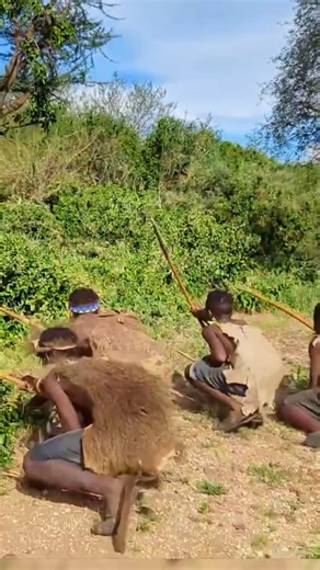 The Hunter Was Hiding… Then a Giant Animal Appeared #wildlife #nature #shorts