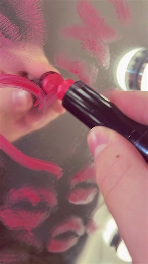 Crush-Worthy Lipstick Trends to Try