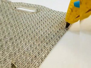 25 reactions | Bolsa de mano  Encantadora y fácil de hacer Encuentra en MUSAS BISUTERÍA las asas niqueladas de acero, herrajes para cartera, remaches y más, con nuestro increíbles precios de mayoreo, para que puedas crear tus propios diseños. Haz tus pedidos al: 7757-2318 6004-3398 7033 8422 | MUSAS BISUTERÍA | Facebook