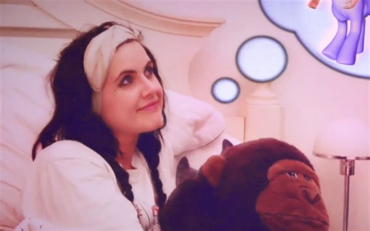 『低保真·室内流行』新西兰"切尔西公主"Princess Chelsea最新官方MV：The Loneliest Girl