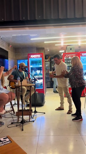 Aguço Trolando Cantores Novamente