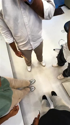 InfiniteX on Instagram: "Apple Iphone 17 Pro Max At Only 0Rs/- . . . #techtips #instagramreels #reels #iphone17 #samsung #ios26 #pin #phone #free #apple #iphone #mobile"