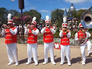 THE POWER OF SOUND!!! . Main Street Philharmonic - Mark Zauss (Lead Trumpet)! . . . . #trumpetlovers #trumpet #livemusic #music #disney | Trumpet Lovers