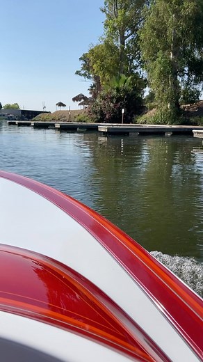 What!?! #d21enterprises #vdrive #boat #keepvdrivessketchy #vdrivechit #vdrivesonly #flatbottom #hydro #speedboat #boating #boats #powerboat #powerboats #raceboat #speedboats #fastboat #racing #mercuryracing #mercurymarine #jet #boatlife #boatsofinstagram #speedboat #boatbuilding #parts #powerboat #boatsforsale #speedboating #performance #powerboating | D21 Enterprises