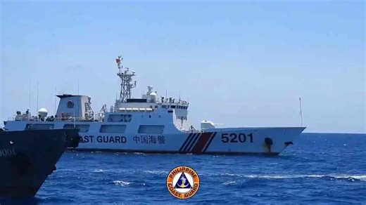 Massive Chinese boat formations raise alarm in the Pacific