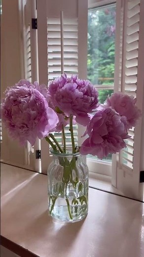 This 1920s farmhouse is just perfection! 🏠 #homedecor #homeworthy #hometour #farmhouse