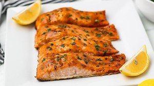 5-Ingredient Brown Sugar Glazed Salmon