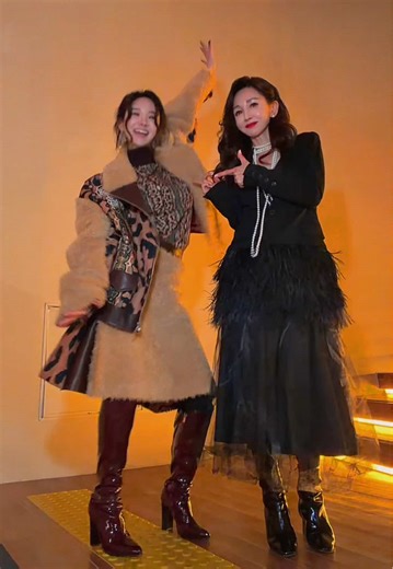 Bailecito con mi madre en la Semana de la Moda de Seúl