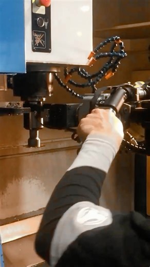 3armamerica on Instagram: "Solution for minimizing injuries and accidents from unloading CNC machine tools The 3arm® ergonomic articulating arm M5 Manipulator helps the operator to reduce fatigue and strains by effortless lifting and manipulating tooling for CNC Machines. This 3arm lift assist solution is suitable for any type and size of CNC tools up to 50kg. Reduce injuries and increase productivity with 3arm® ergonomic lift assistance devices. Create an Ergonomic Plan to Protect, Retain and A