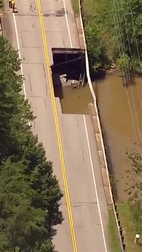 Part of a bridge has collapsed in Pickens County, South Carolina. Here is the view from above Monday afternoon. #BridgeCollapse #southcarolina #864 #news #BreakingNews #pickenscountysc | WYFF News 4