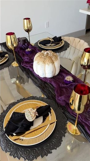 Elegant Halloween table setup 🎃👻