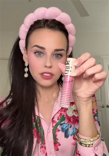 Embrace Spring: First Day of March with Beauty Inspirations