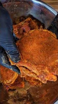 These Pork Chops Are INSANELY Crispy 🔥