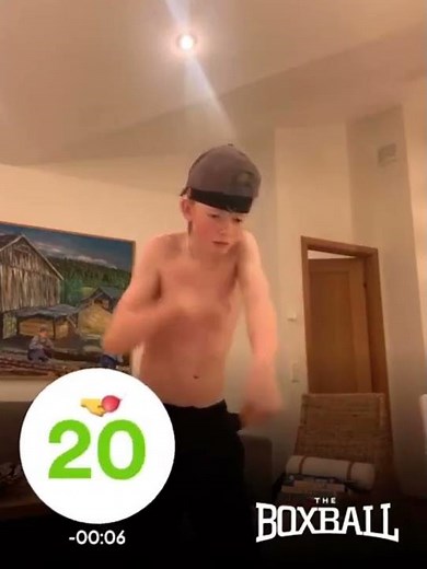 2022 NEW WORLD RECORD - THE BOXBALL (BOXBOLLEN) - 47 HITS IN 10 SECONDS - AMAZING SPEED!