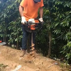 STIHL BT 131 Toprak / Buz Delme Makinesi💪💪💪 #stihl #toprakdelmemakinesi #stihlgücü Detaylı ürün bilgisi için tıklayınız.👉 https://b2b.sadal.com.tr/e-bulten/?p=24572 | STIHL in Türkiye