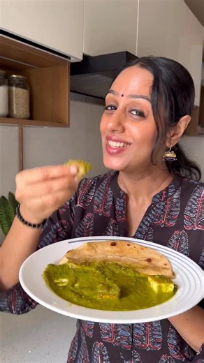 Easy and Tasty Palak Paneer. Try this recipe, You are sure to receive loads of compliments. And you are sure to make it more than once👍🏻👍🏻 #palakpaneer #masterchefmomrecipes | Masterchefmom