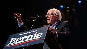 Bernie Sanders holds lead in CNN's New Hampshire poll