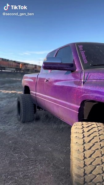 🫣 #24vcummins #secondgencummins #cleanaf #wide #builtdieselmafia