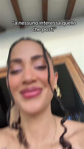 “A nessuno interessa quello che posti”