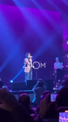 Qayde Se from Life in a… Metro hits straight to the heart, and hearing it live in Papon’s voice. [Live Concert, Concert Fans, Papon’s Fan, Bollywood Music] | Zoom TV