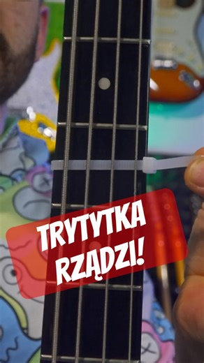 Trytytka i mam ćwierćtonową gitarę niczym Angine De Poitrine